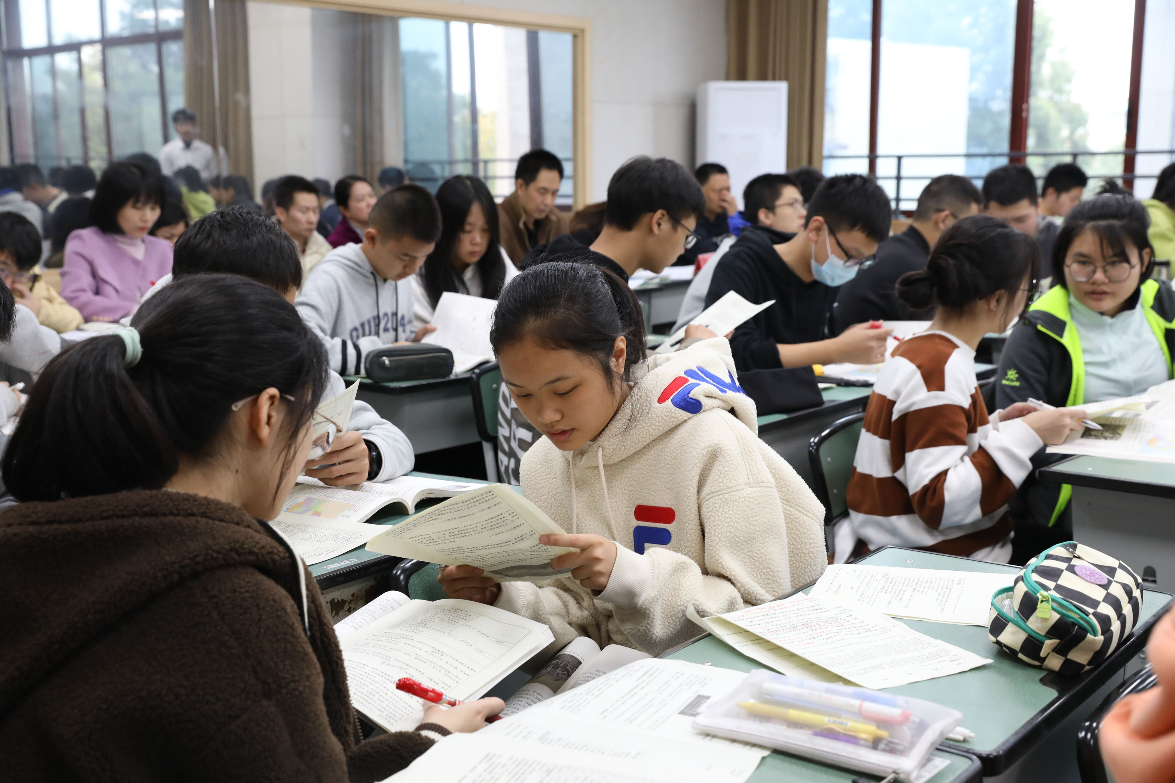 图片4 孙丰鑫老师的课堂 